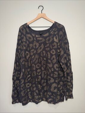 torrid Black Sweater with Gold Leopard Print light Weight 2